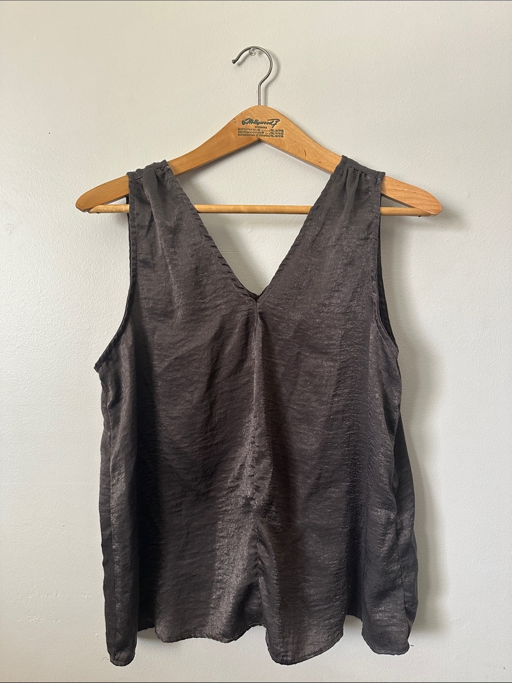 Studio B Women's Grey V-Neck Satin Tank Top Size XL
